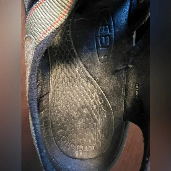 Men’s Keen waterproof shoe/sandal. Size 13. - Picture 6 of 7